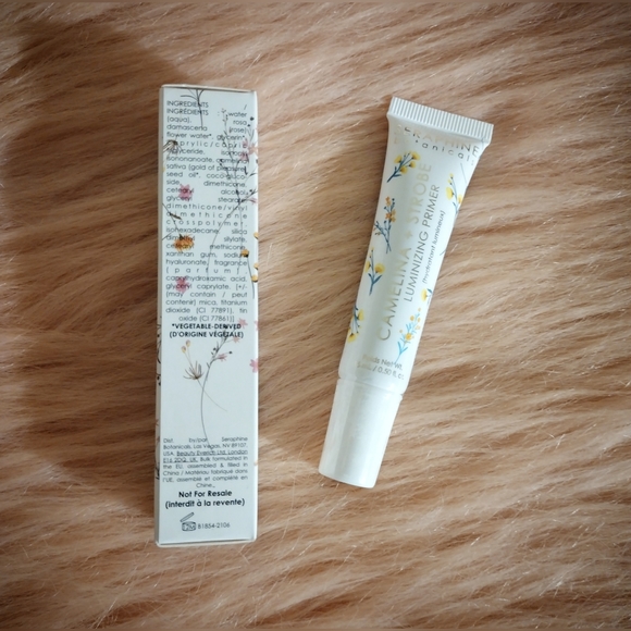 Seraphine Botanicals Camelina + Strobe Luminizing Primer - Picture 3 of 9